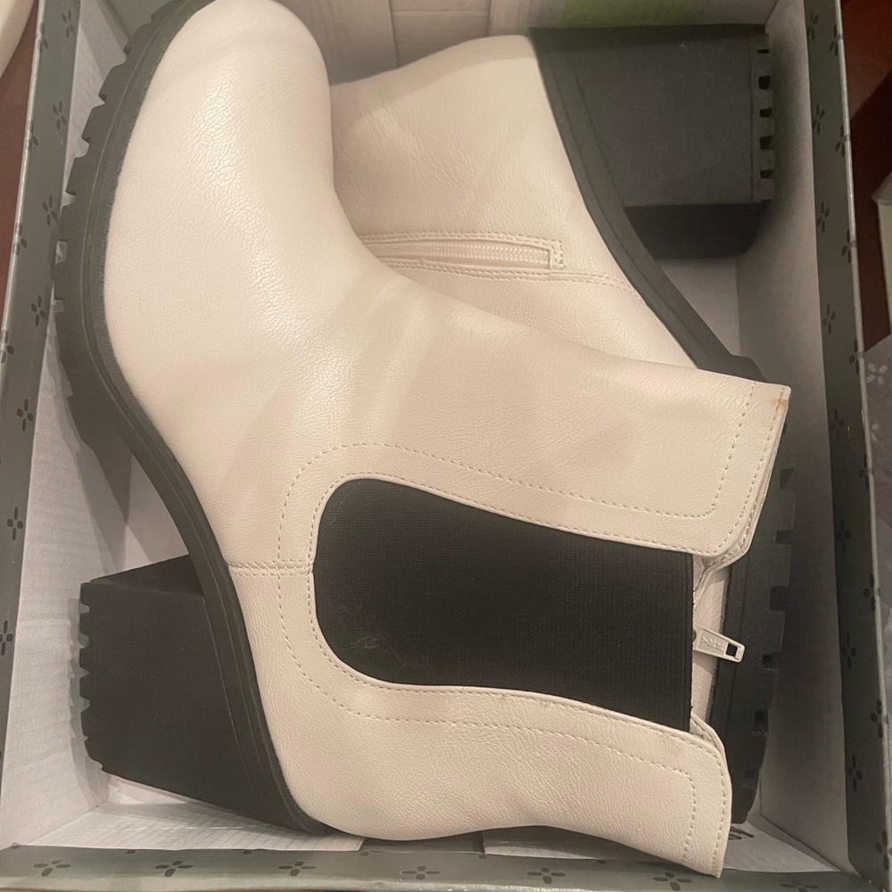 Booties - Picture 3 of 4